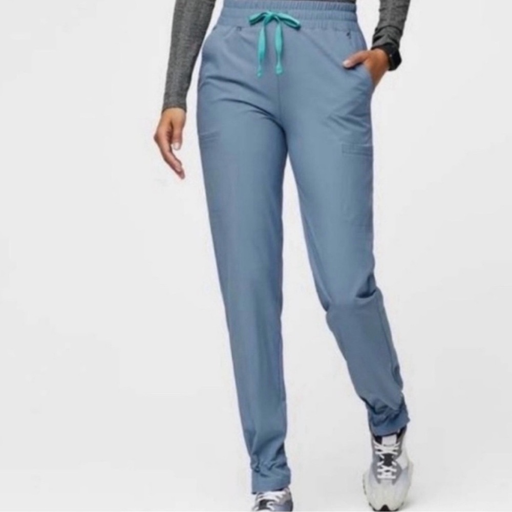FIGS FREEx Saumer High Waisted Jogger Scrub Pants – Cool Blue Women’s XS  NWOT